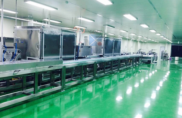 Chocolate moulding line in customer factory